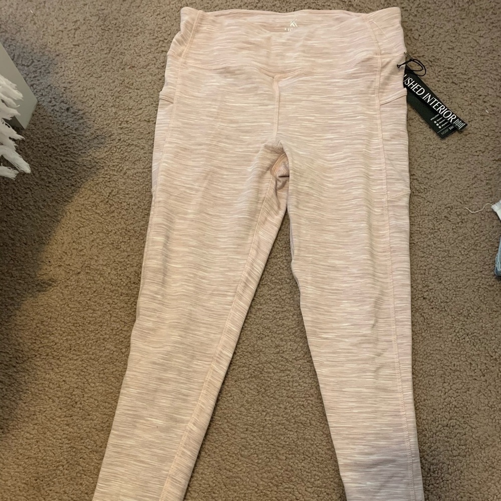 Brushed/feathered pink leggings